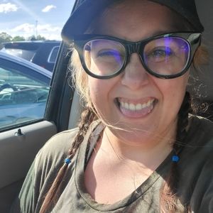 Meet your Posher, Alishia